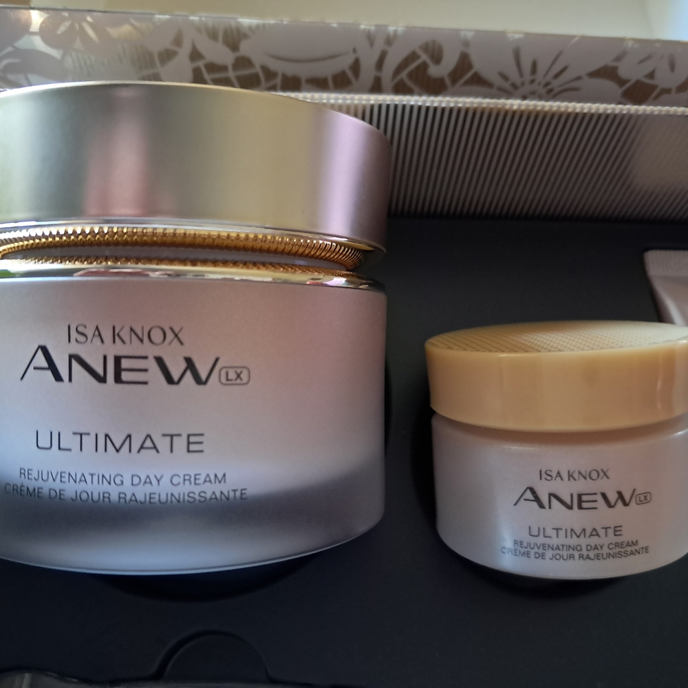 NEW In Gift Box ANEW LX Ultimate Rejuvenating Day Cream